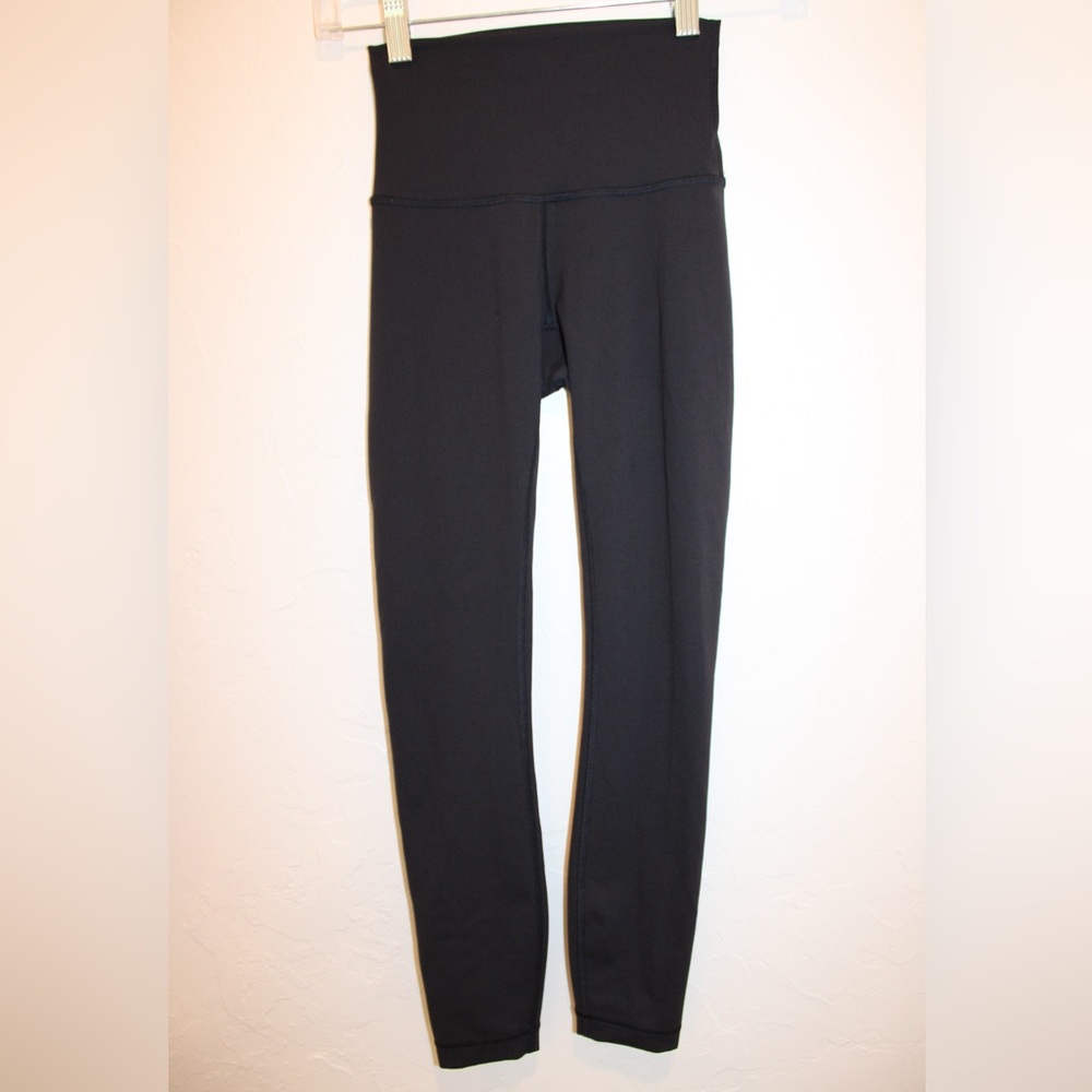 Lululemon Wunder Train High-Rise Tight 25” Size 0